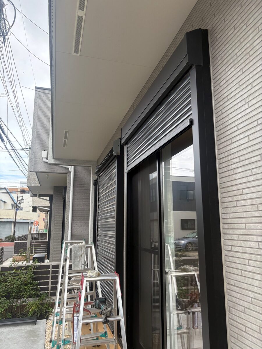 東京都府中市　Ｋ様邸　　新築戸建て　手動窓シャッターをソムフィキットで電動化工事