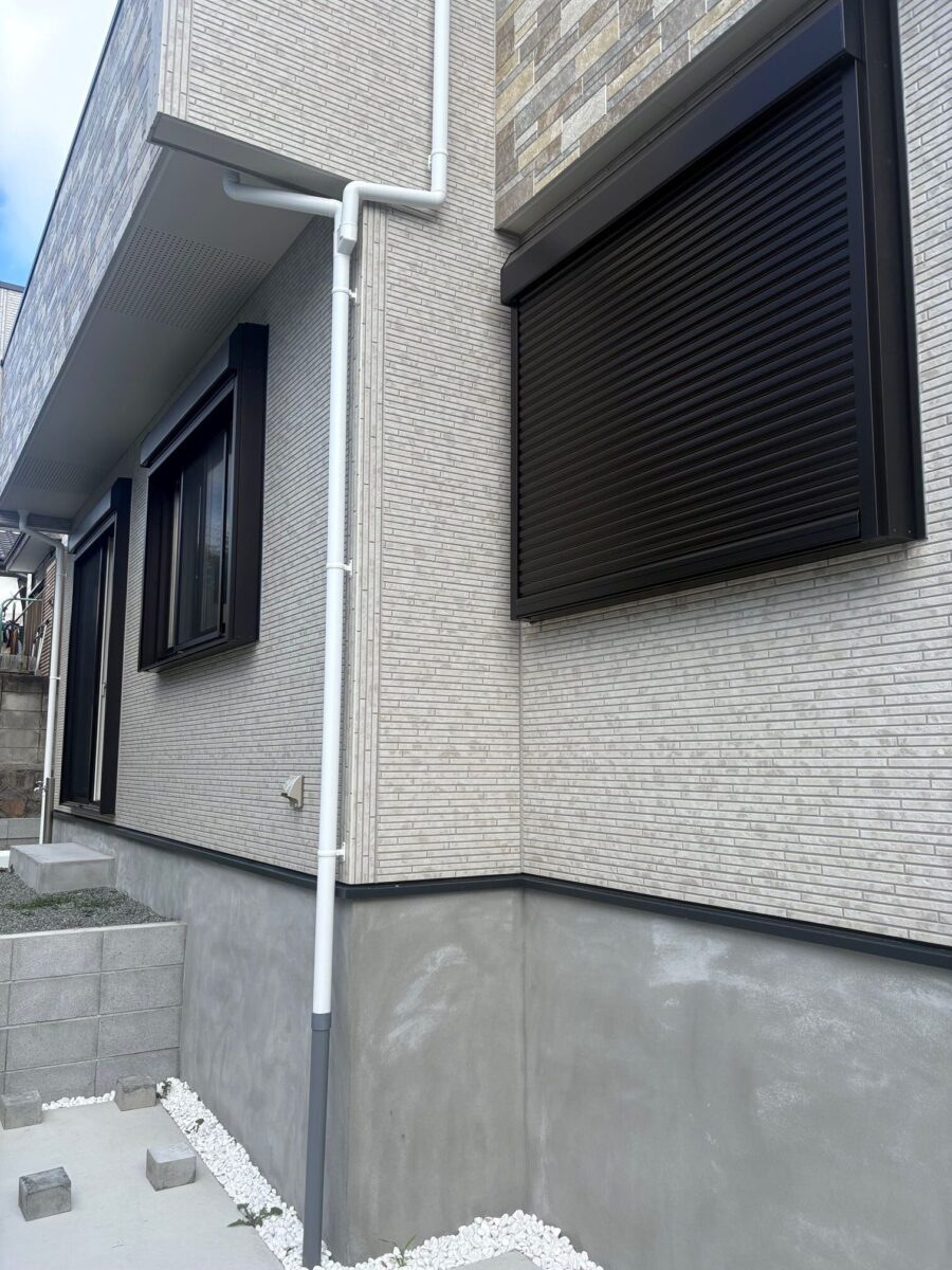 神奈川県横浜市　N様邸　YKKAP手動窓シャッターをソムフィキットで電動化工事