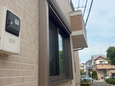 埼玉県さいたま市　W様邸　　LIXILリクシル手動シャッターの電動化工事