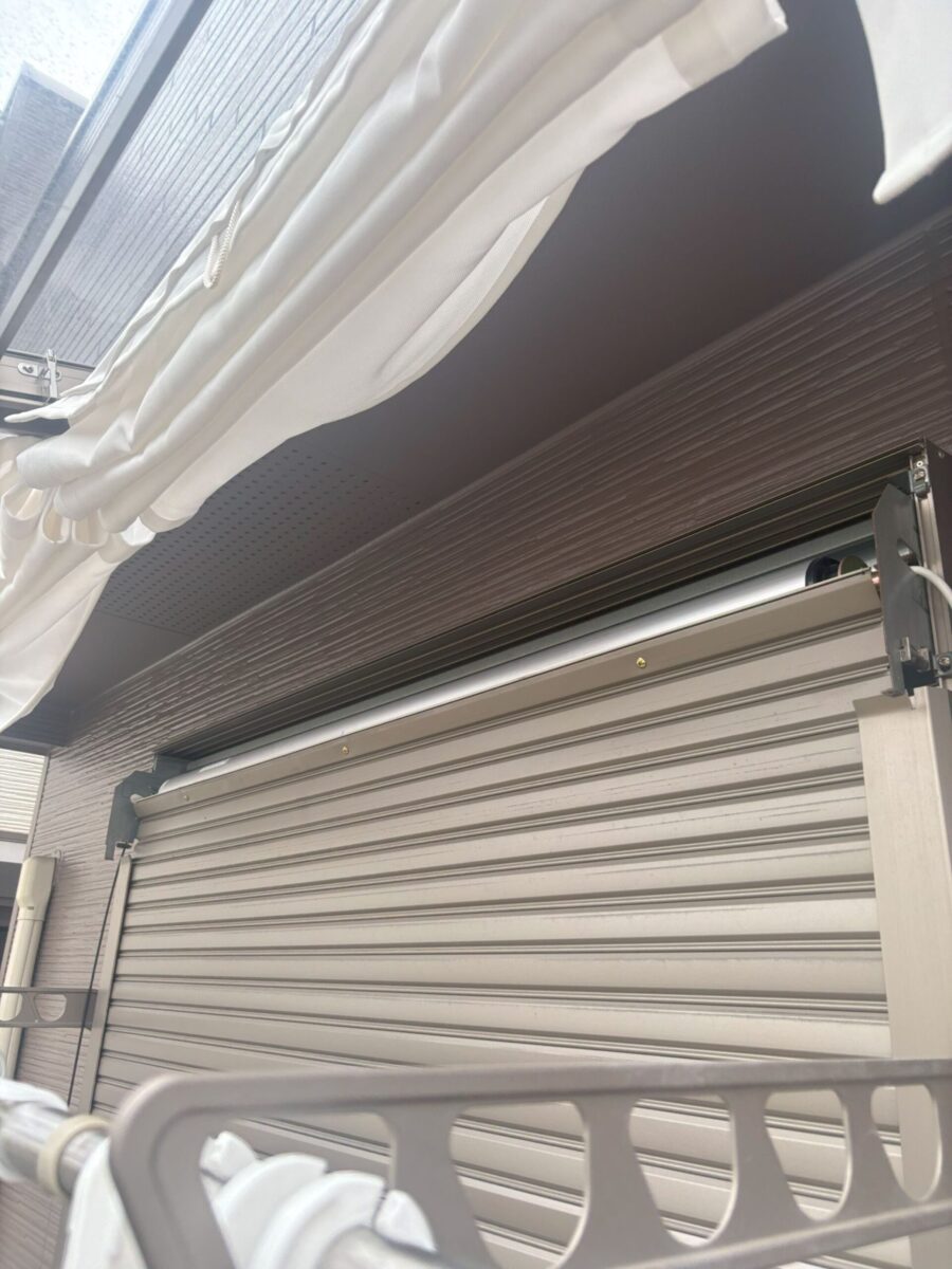 埼玉県草加市　Ｋ様邸　　ソムフィキットで窓シャッター電動化工事　三協立山製シャッター
