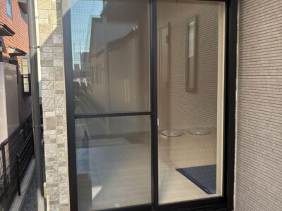 埼玉県越谷市　Y様邸　　LIXILリクシルの手動窓シャッターをソムフィキットで電動化工事