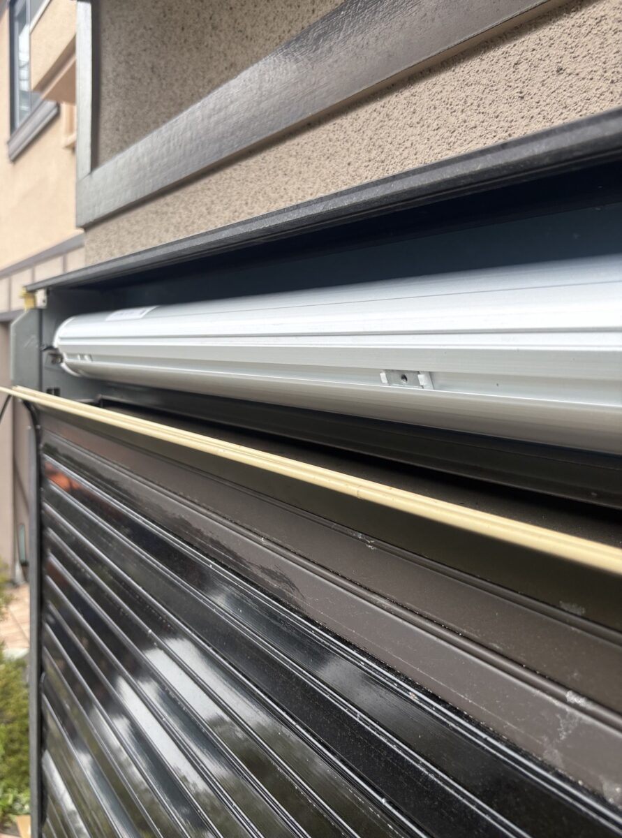 神奈川県横浜市　S様邸　旧三協アルミの手動シャッターをソムフィキットで電動化工事